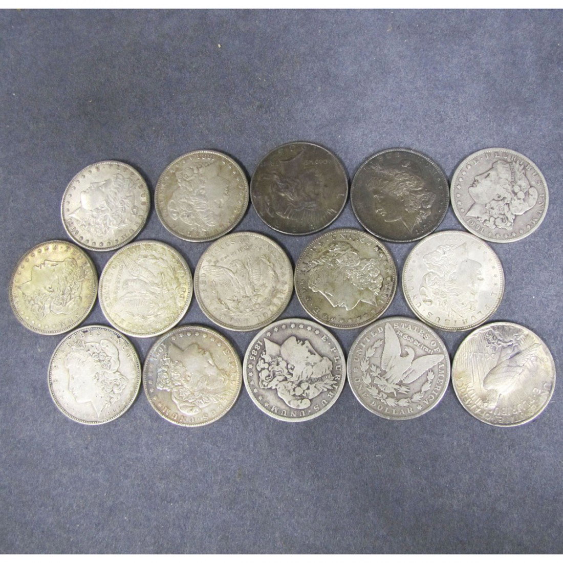 LOT (15) ASSORTED U.S. MORGAN/PEACE SILVER DOLLAR: LOT (15) ASSORTED U.S. MORGAN/PEACE SILVER DOLLAR COINS