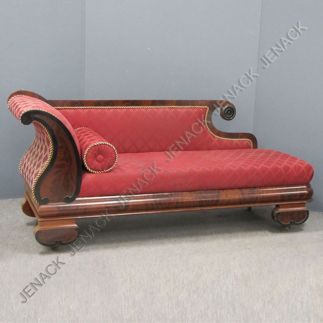 FEDERAL CARVED MAHOGANY RECAMIER: FEDERAL CARVED MAHOGANY RECAMIER. LENGTH 67"