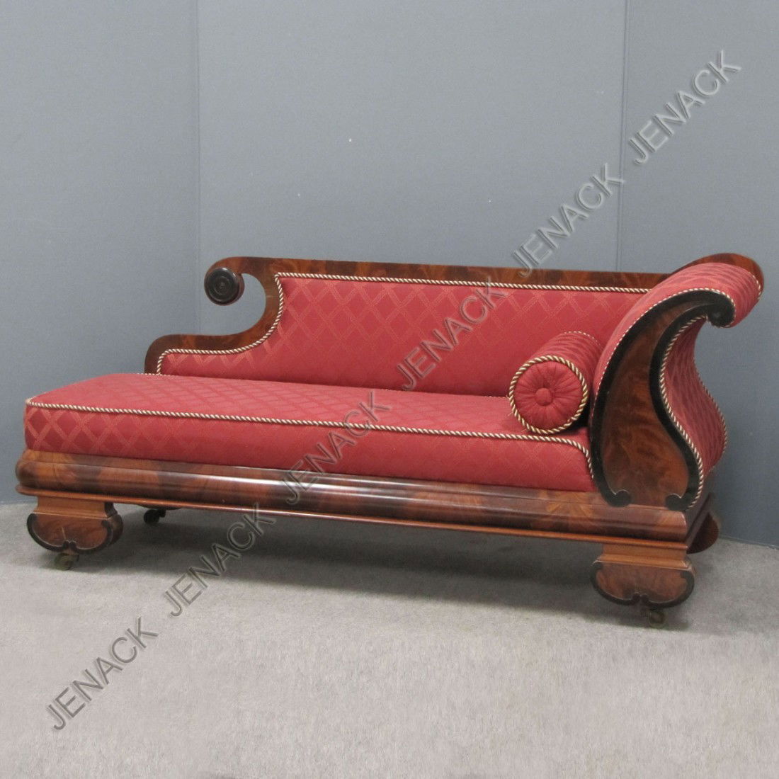 FEDERAL CARVED MAHOGANY RECAMIER: FEDERAL CARVED MAHOGANY RECAMIER. LENGTH 67"