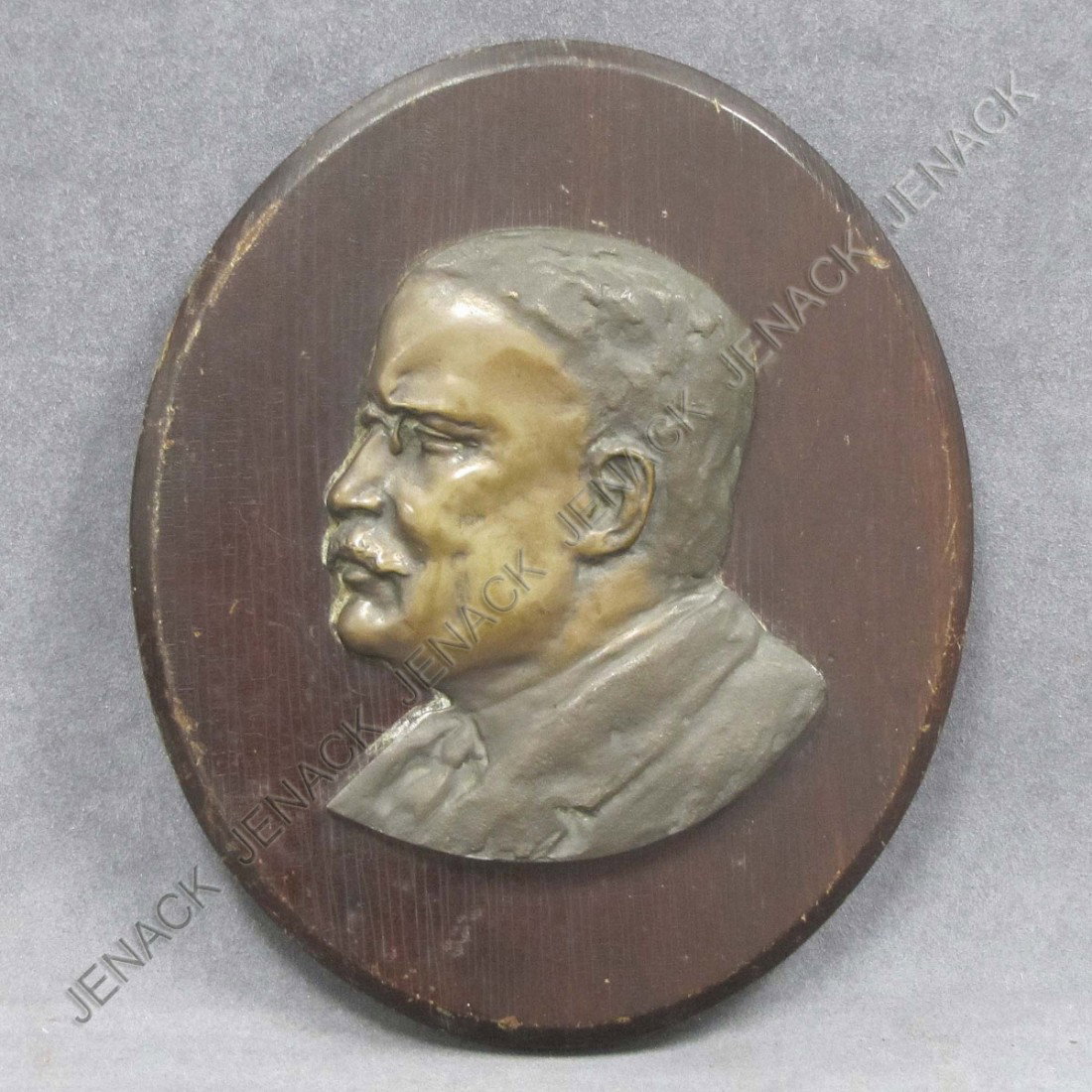 AMERICAN SCHOOL (20TH CENTURY), BRONZE : AMERICAN SCHOOL (20TH CENTURY), BRONZE RELIEF PROFILE, THEODORE ROOSEVELT. HEIGHT 7"; MOUNTED 11 X 9 1/2" 30"