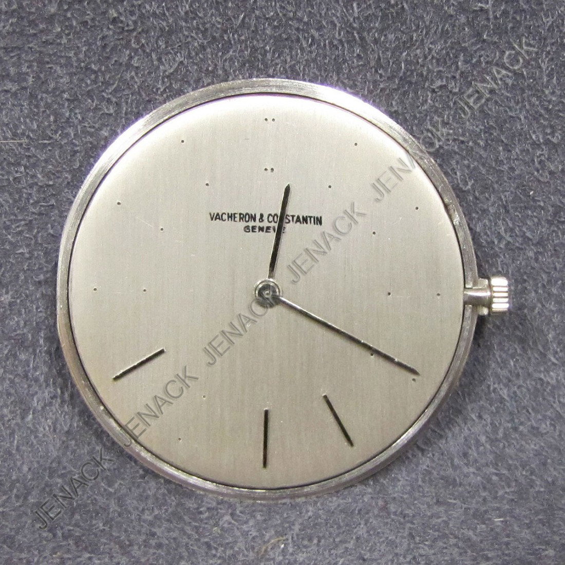 VACHERON & CONSTANTIN GENEVE WRISTWATCH HEAD: VACHERON & CONSTANTIN GENEVE .950 PLATINUM 17 JEWEL WRISTWATCH HEAD. 31 MM; 7.80 GRAMS