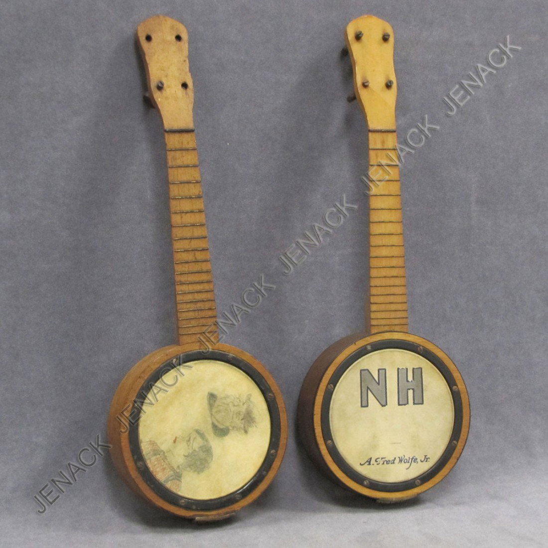 LOT (2) VINTAGE COLLEGE BANJO/UKES, C.1925 : LOT (2) VINTAGE COLLEGE BANJO/UKES, C.1925. LENGTH 21"
