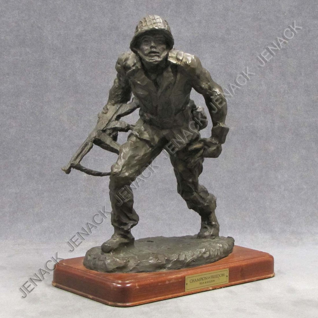 FELIX DE WELDON (AUSTRIAN/AMERICAN 1907-2003): FELIX DE WELDON (AUSTRIAN/AMERICAN 1907-2003), BRONZE, "CHAMPION OF FREEDOM", SIGNED 1987. HEIGHT 14"