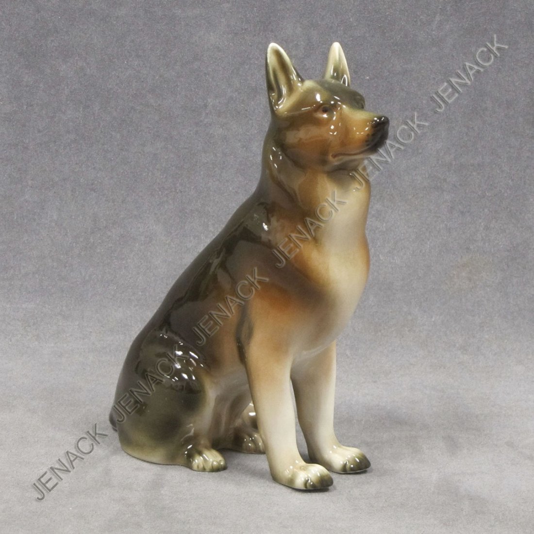 ROYAL DUX PORCELAIN FIGURE, GERMAN SHEPHERD: ROYAL DUX PORCELAIN FIGURE, GERMAN SHEPHERD. HEIGHT 8"