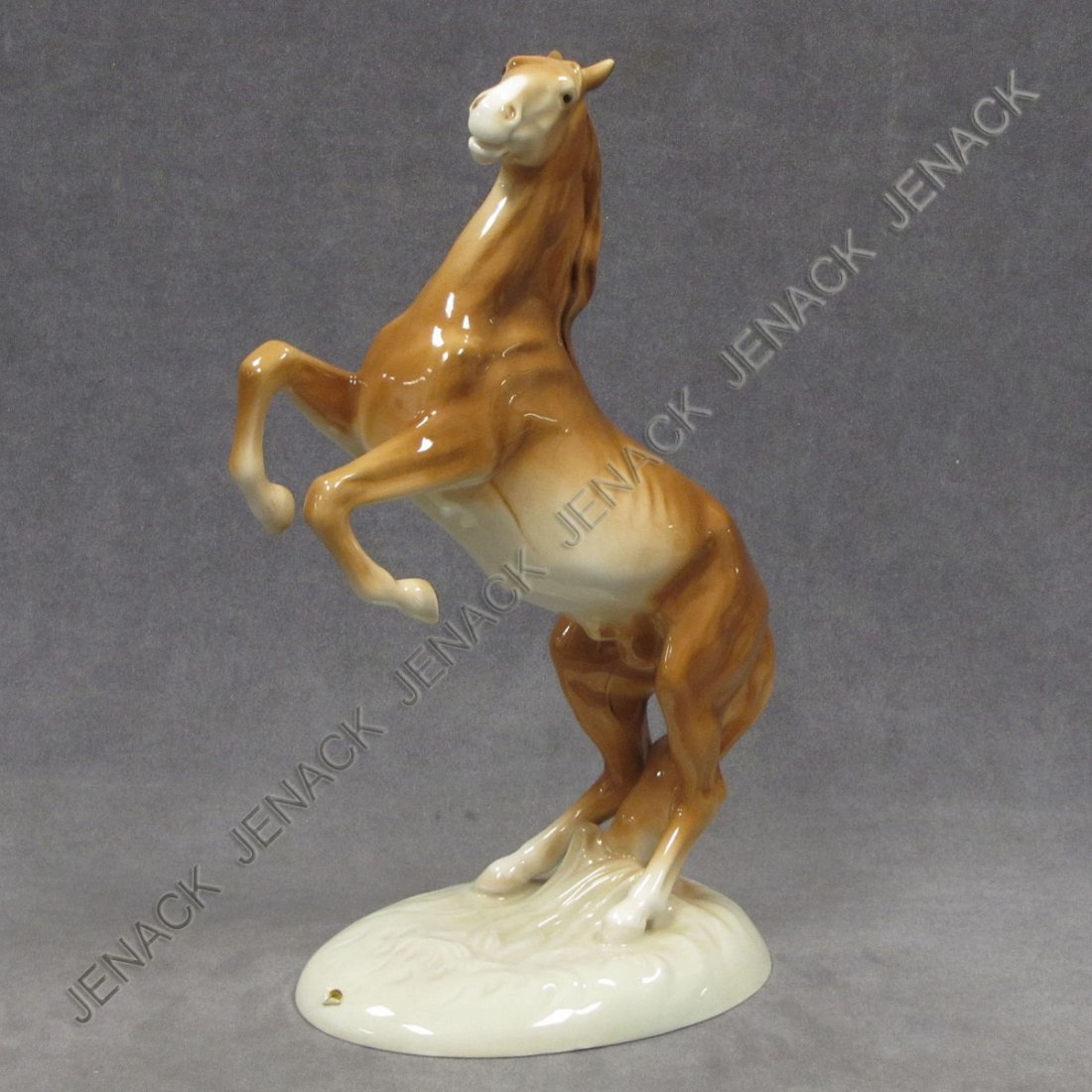 ROYAL DUX PORCELAIN FIGURE, HORSE : ROYAL DUX PORCELAIN FIGURE, HORSE. HEIGHT 14 1/2"