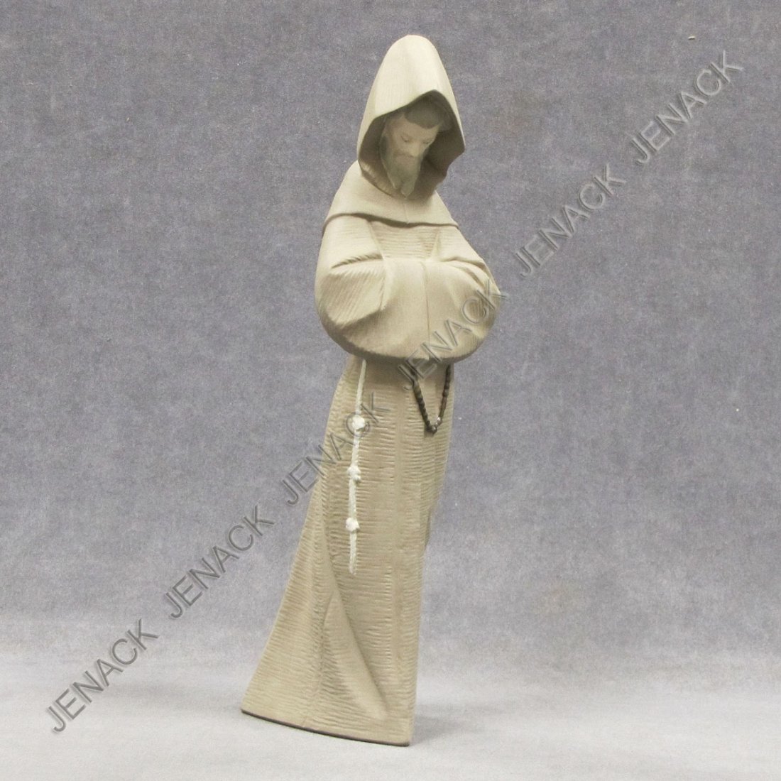 LLADRO PORCELAIN FIGURE, MONK, #2060 : LLADRO PORCELAIN FIGURE, MONK, #2060. HEIGHT 13"