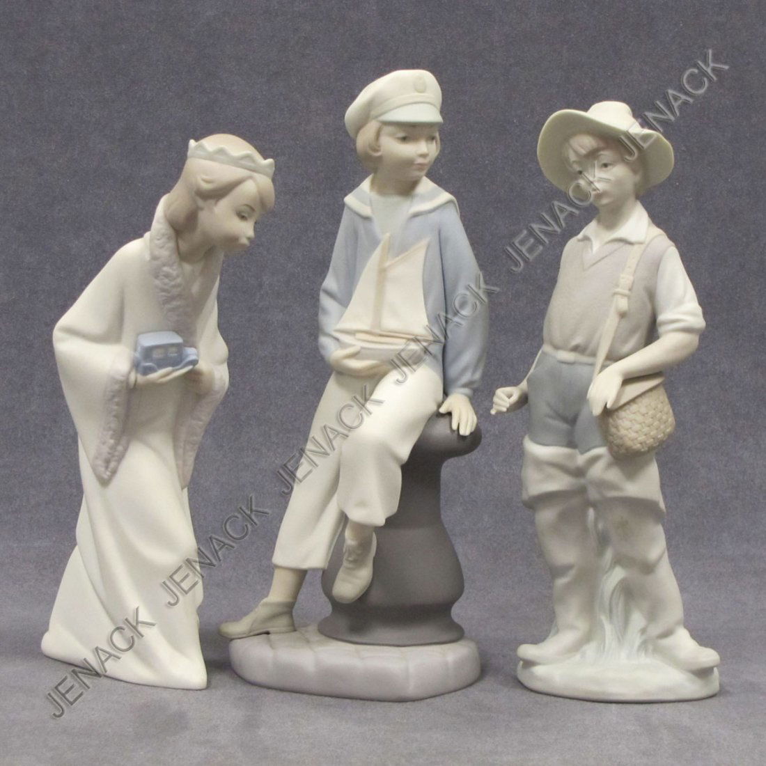 LOT (3) LLADRO PORCELAIN FIGURES: LOT (3) LLADRO PORCELAIN FIGURES INCLUDING KING GASPAR, #4674, HEIGHT 7 3/4"; BOY WITH YACHT, #4810, HEIGHT 9"; GOING FISHING, #4809, HEIGHT 8 1/2"