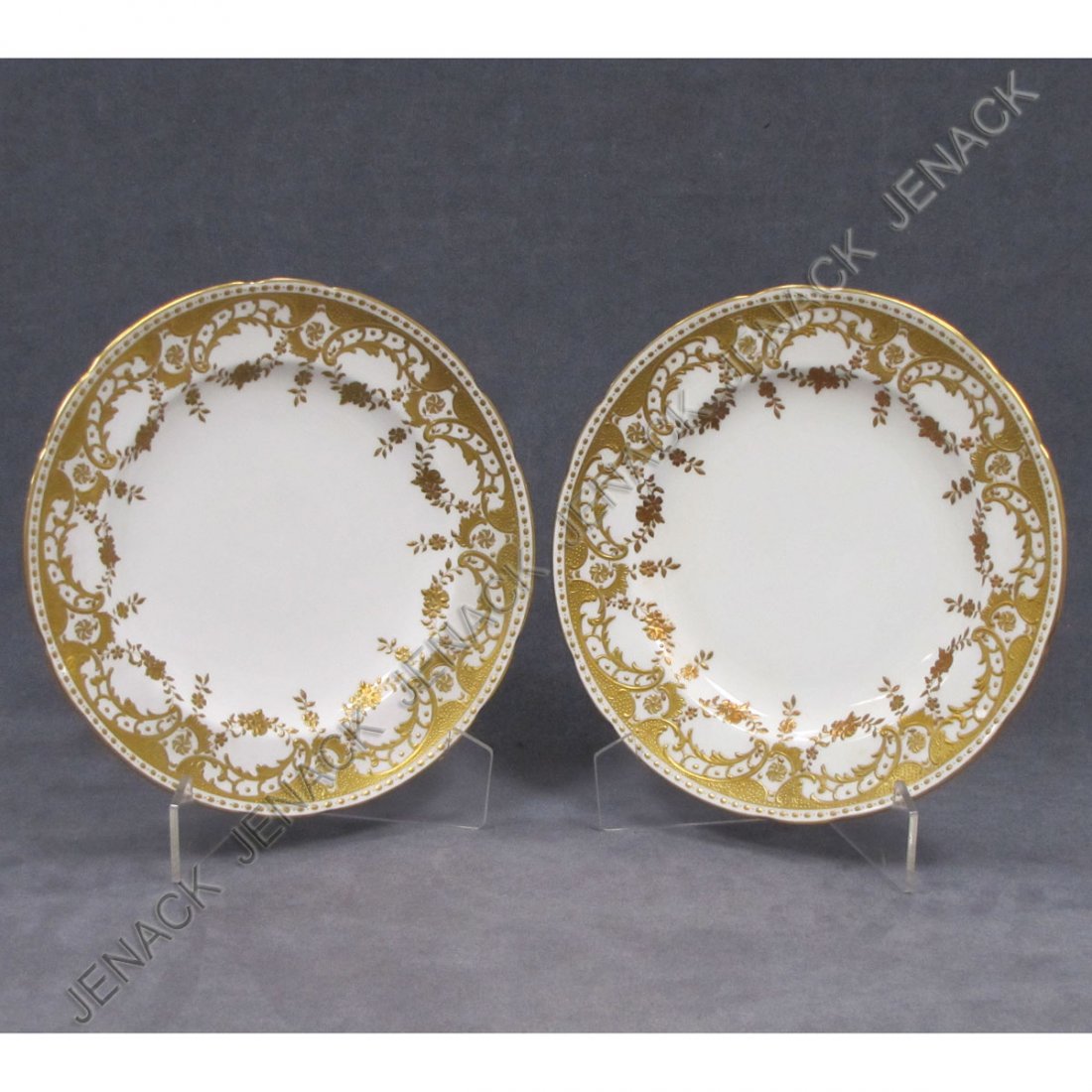 PAIR MINTON GILT DECORATED PORCELAIN PLATES: PAIR MINTON GILT DECORATED PORCELAIN PLATES. DIAMETER 9 3/4" RETAILER: DAVIS COLLAMOR & CO., BROADWAY NY