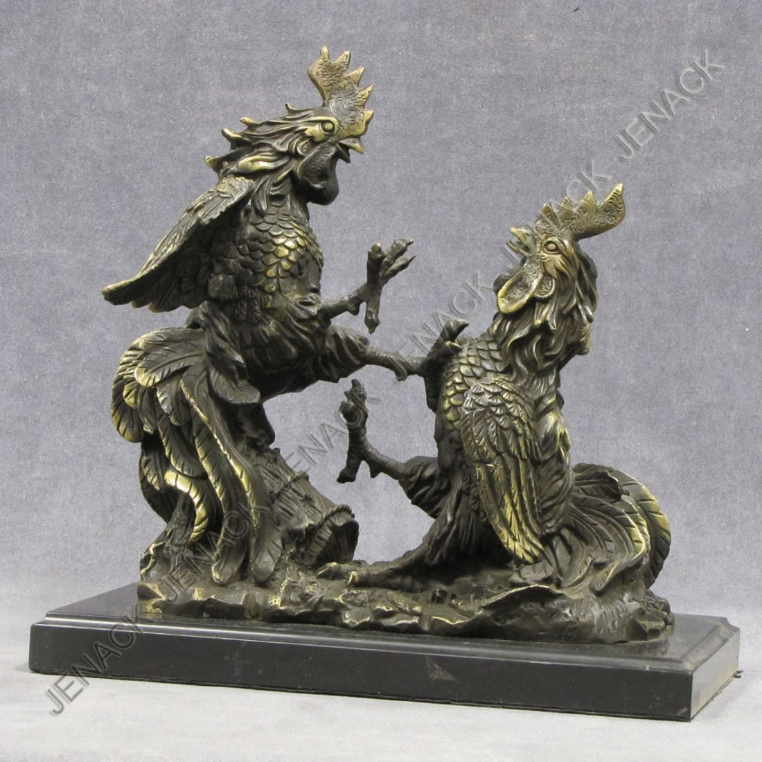 CONTINENTAL SCHOOL (20TH CENTURY), BRONZE GROUP : CONTINENTAL SCHOOL (20TH CENTURY), BRONZE GROUP, FIGHTING COCKS, UNSIGNED. HEIGHT 11 1/4"; LENGTH 11"