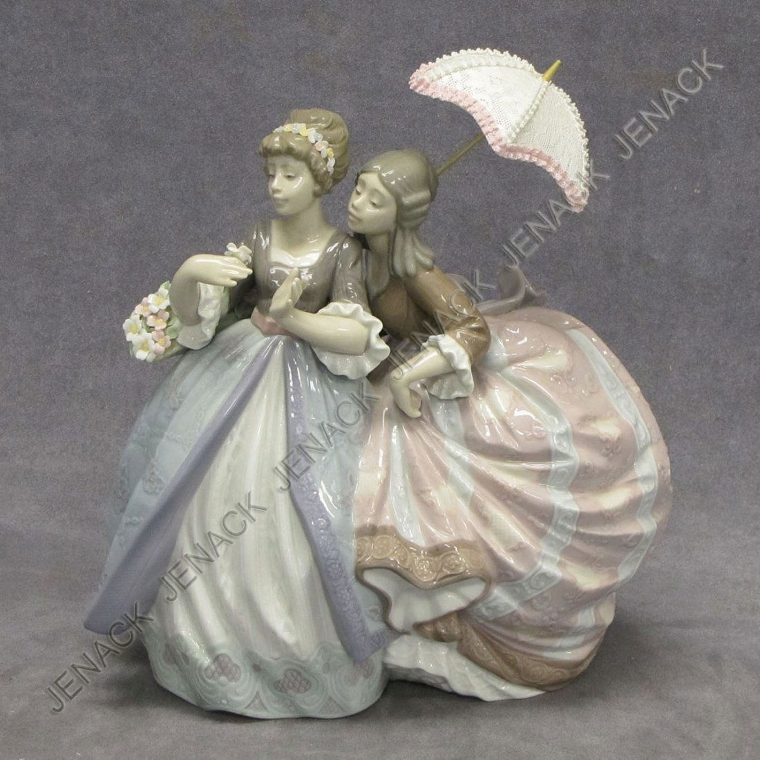 5 LLADRO PORCELAIN "SOUTHERN CHARM", 5700