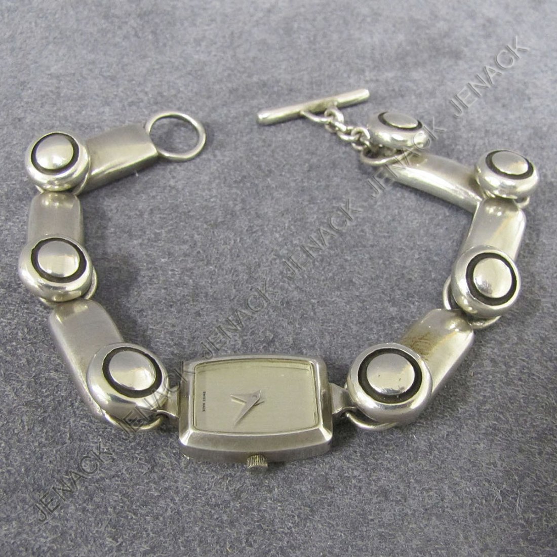 LISA JENKS STERLING WATCH & CHAIN LINK BRACELET: LISA JENKS STERLING WATCH AND HEAVY CHAIN LINK BRACELET. LENGTH 7 1/2"; GROSS WEIGHT 1.88 OZT