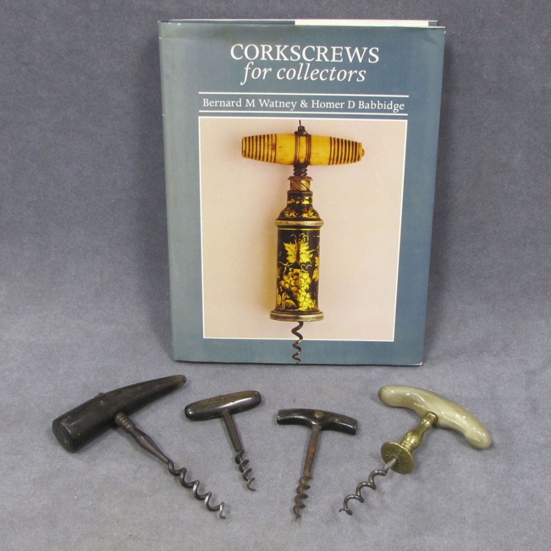 LOT (5) ASSORTED VINTAGE IRON HANDLED CORKSCREWS: LOT (5) INCLUDING ASSORTED VINTAGE IRON HANDLED CORKSCREWS, 19TH CENTURY, HEIGHT 3 1/2-5 1/2" AND BOOK-CORKSCREWS FOR COLLECTORS, WATNEY AND BABBIDGE, LONDON 1996 (DJ)