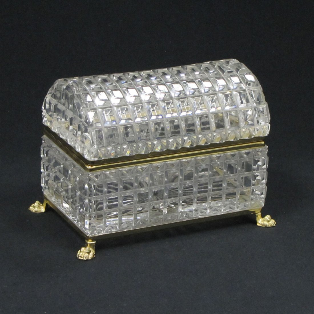 REGENCY STYLE CRYSTAL JEWELRY CASKET: REGENCY STYLE CRYSTAL JEWELRY CASKET. HEIGHT 6"; LENGTH 7 1/2"