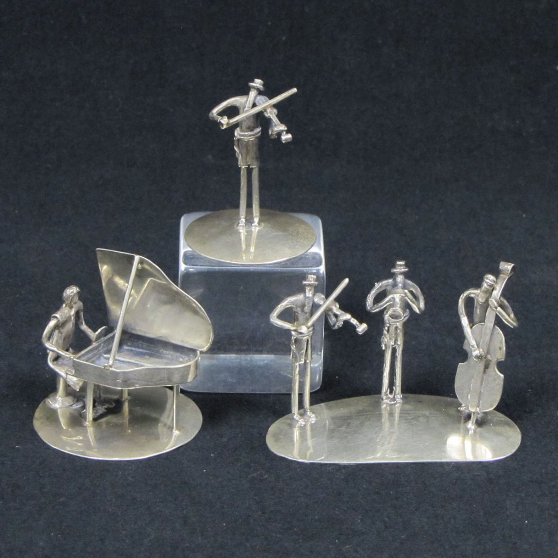 LOT (3) STERLING SILVER FIGURINES, MUSICIANS : LOT (3) STERLING SILVER FIGURINES, MUSICIANS, SIGNED ISAAC POHEN, ISRAEL. HEIGHT 2"; 2.60 OZT