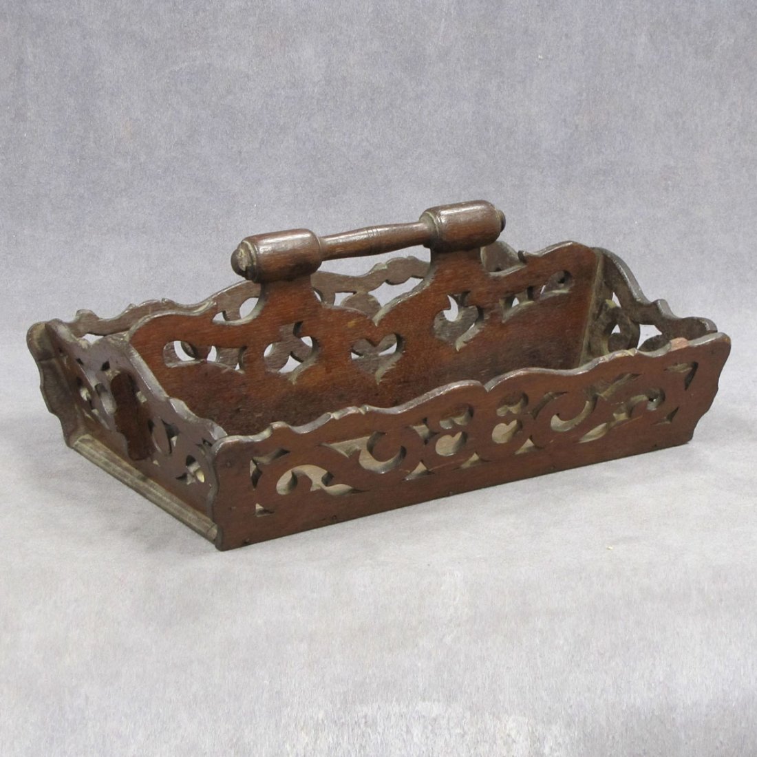 VICTORIAN FRET CARVED WALNUT CUTLERY TRAY: VICTORIAN FRET CARVED WALNUT CUTLERY TRAY, 19TH CENTURY. LENGTH 12"