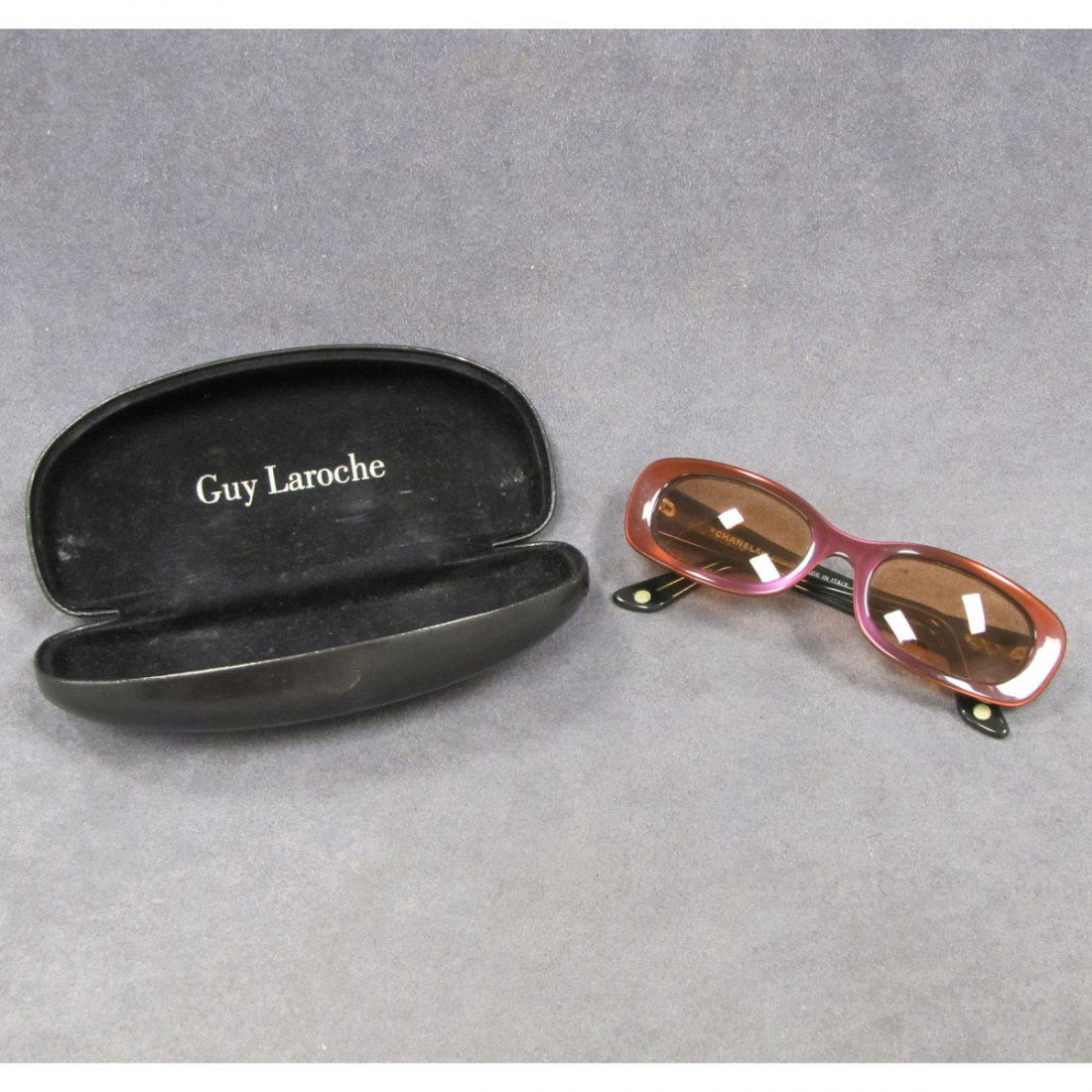 PAIR CHANEL LADY'S ITALIAN SUNGLASSES, #C209068 : PAIR CHANEL LADY'S ITALIAN SUNGLASSES, #C209068 WITH GUY LAROCHE HARD CASE