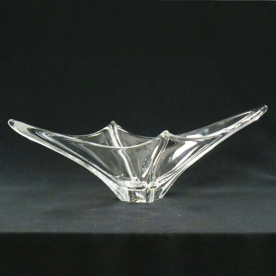 DAUM "SPLASH" ART GLASS VASE, SIGNED : DAUM "SPLASH" ART GLASS VASE, SIGNED. HEIGHT 6 3/4"; LENGTH 24"