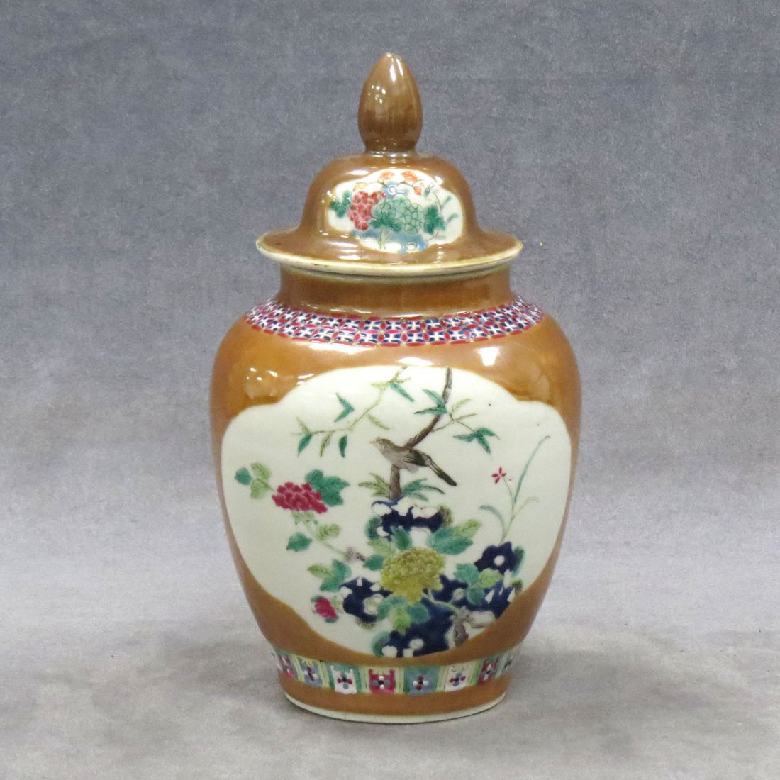 CHINESE FAMILLE ROSE PORCELAIN COVERED JAR: CHINESE FAMILLE ROSE DECORATED PORCELAIN COVERED JAR, BEARING SPURIOUS K'ANG HSI MARK. HEIGHT 9 1/2"