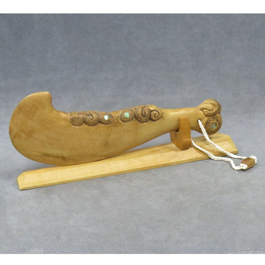 MAORI CARVED PATU-RAKAU (WAR CLUB), SIGNED: MAORI CARVED PATU-RAKAU (WAR CLUB), SIGNED MAIRE N.Z. LENGTH 15 1/2"