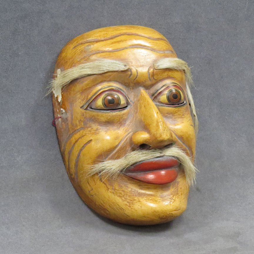 BALINESE CARVED AND PAINTED DRAMA MASK: BALINESE CARVED AND PAINTED DRAMA MASK. HEIGHT 8"