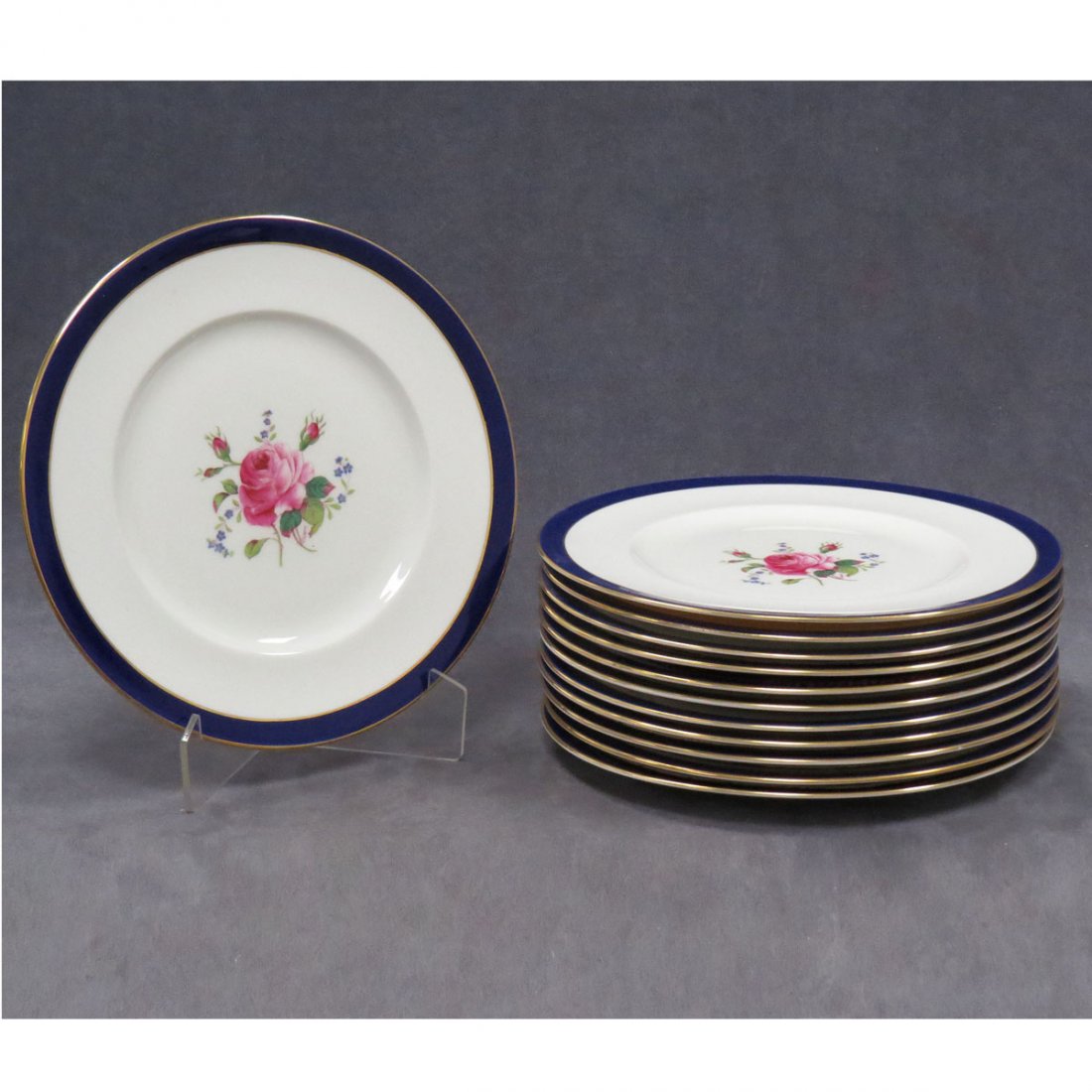 SET (12) GEORGE JONES/CRESCENT “FAIRFAX” PLATES: SET (12) HAND DECORATED GEORGE JONES/CRESCENT PORCELAIN "FAIRFAX" PATTERN DINNER PLATES. DIAMETER 10 5/8"