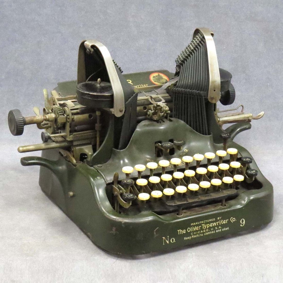 VINTAGE OLIVER #9 MILITARY ISSUE TYPEWRITER: VINTAGE OLIVER #9 MILITARY ISSUE TYPEWRITER. HEIGHT 10 1/2"; WIDTH 16"