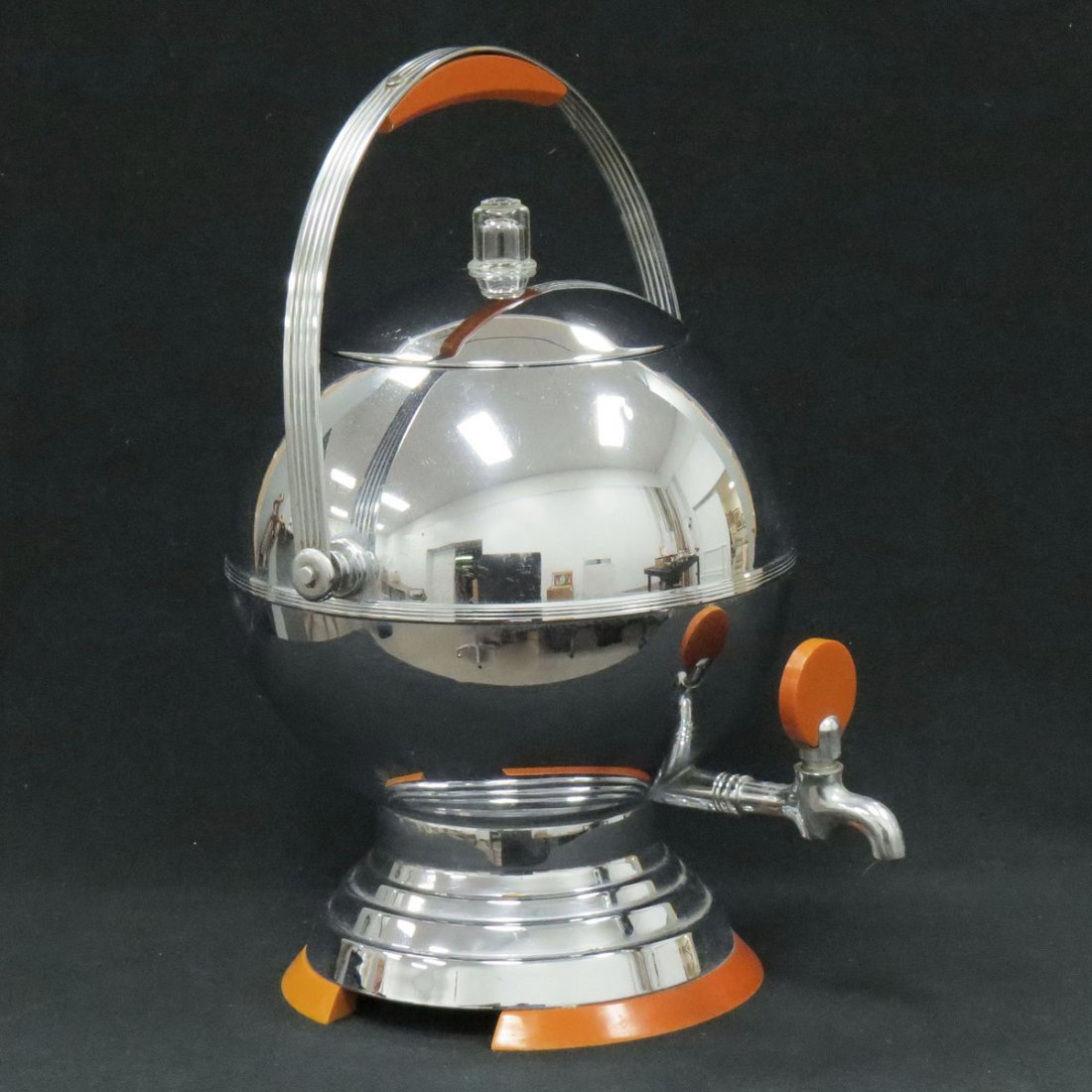 ART DECO MANNING AND BOWMAN CHROME/BAKELITE COFFEE: ART DECO MANNING AND BOWMAN CHROME/BAKELITE COFFEE MAKER. HEIGHT 15"