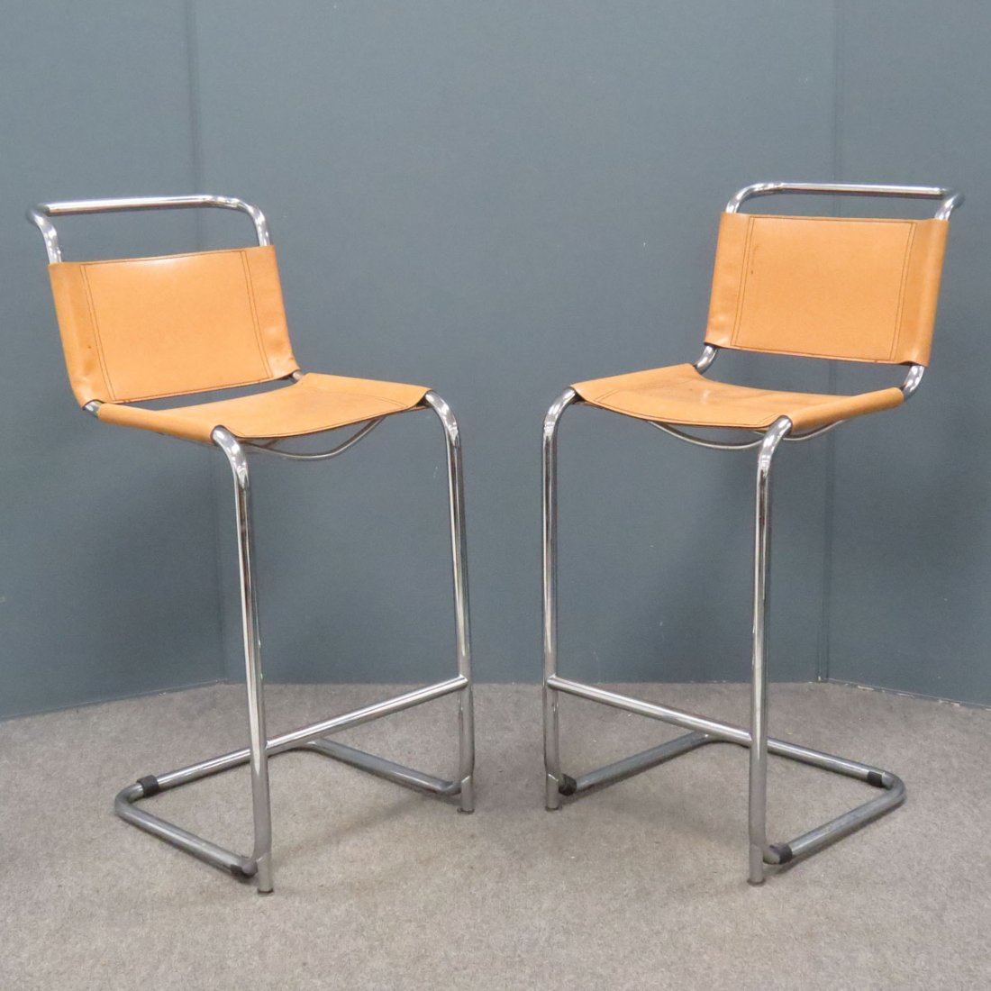 PAIR CHROME STEEL AND LEATHER BAR STOOLS: PAIR CHROME STEEL AND LEATHER BAR STOOLS