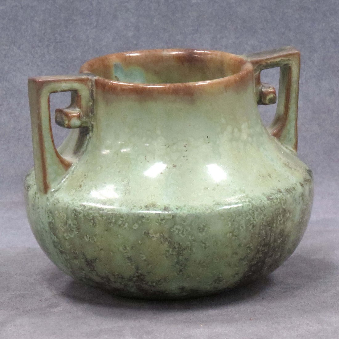 FULPER ART POTTERY CRYSTALLINE GLAZE VASE: FULPER ART POTTERY CRYSTALLINE GLAZE DOUBLE-HANDLE VASE, SIGNED C.1910. HEIGHT 5"