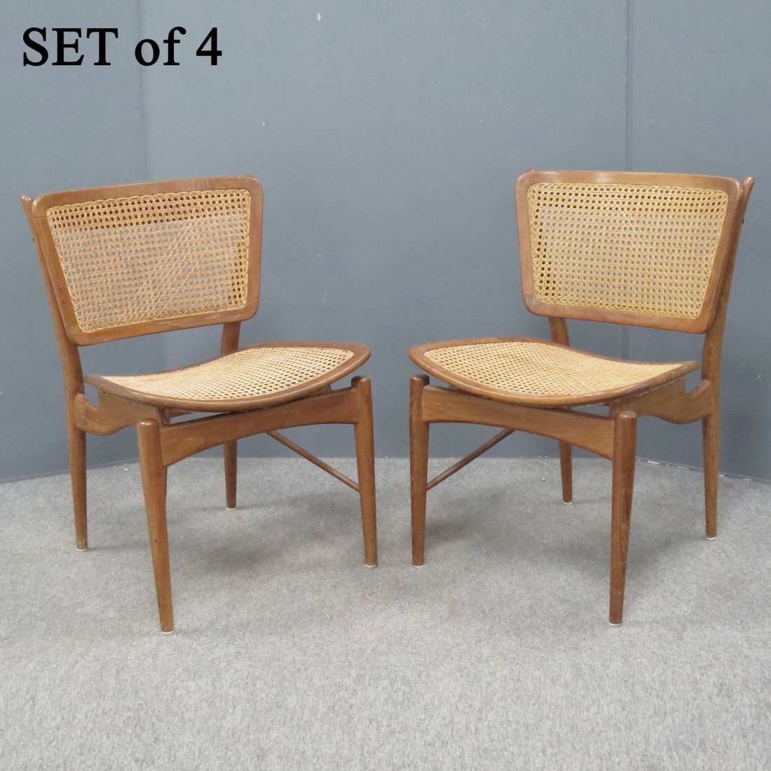 SET (4) FINN JUHL SCANDINAVIAN TEAK SIDE CHAIRS: SET (4) FINN JUHL SCANDINAVIAN DESIGNER TEAK SIDE CHAIRS, C.1951