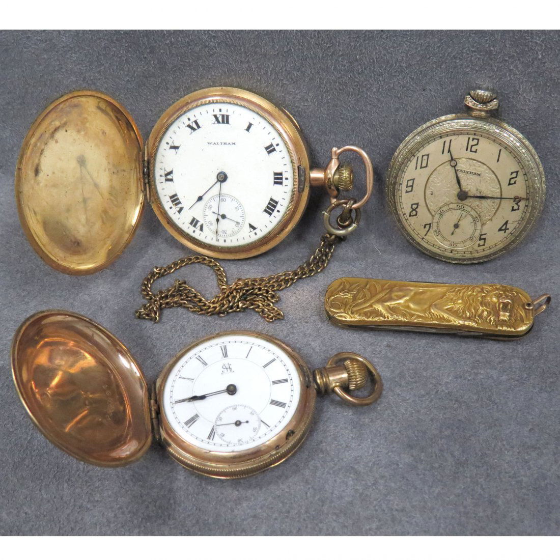 LOT (4) ASSORTED VINTAGE WALTHAM POCKET WATCHES: LOT (4) ASSORTED VINTAGE WALTHAM GOLD FILLED POCKET WATCHES AND POCKET KNIFE