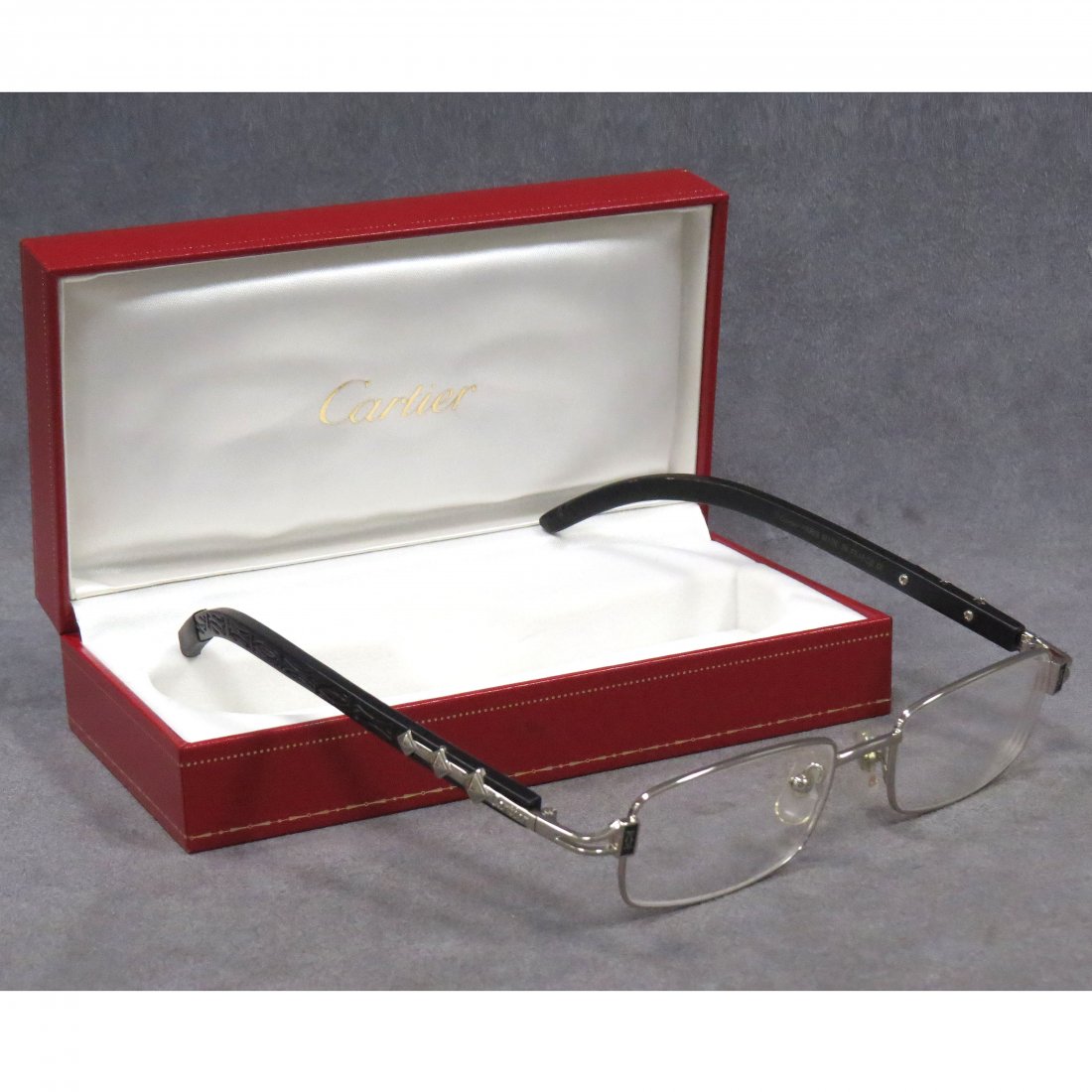 CARTIER READING GLASSES 81899821 WITH BOX: CARTIER READING GLASSES 81899821 WITH BOX