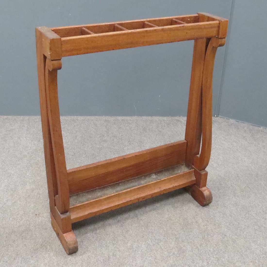 VINTAGE MAHOGANY CANE/WALKING STICK RACK: VINTAGE MAHOGANY CANE/WALKING STICK RACK. HEIGHT 27"; WIDTH 22 1/2"