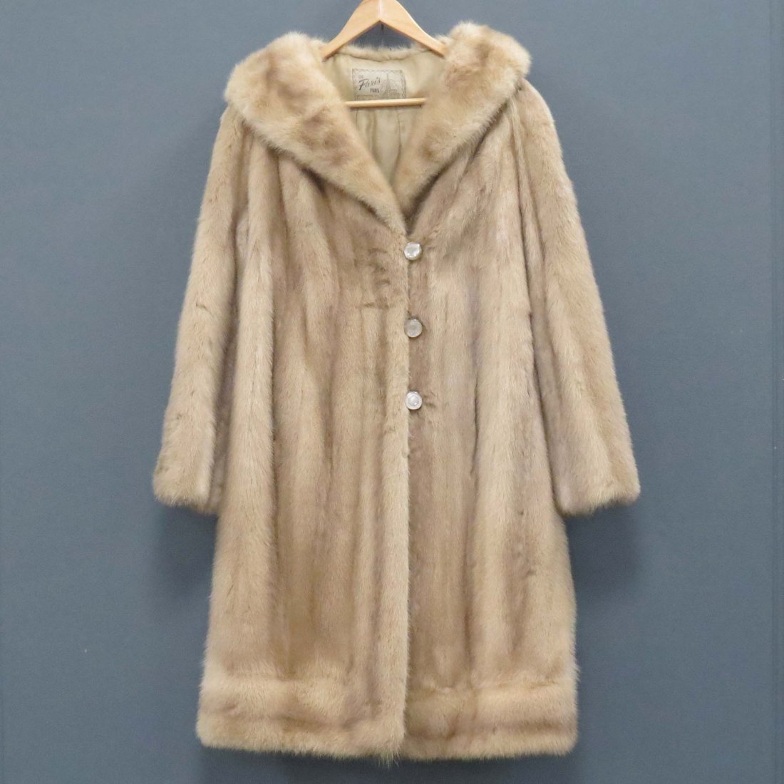 AUTUMN HAZE MINK COAT, DE PARIS FURS: AUTUMN HAZE MINK COAT, DE PARIS FURS, BINGHAMTON, NY