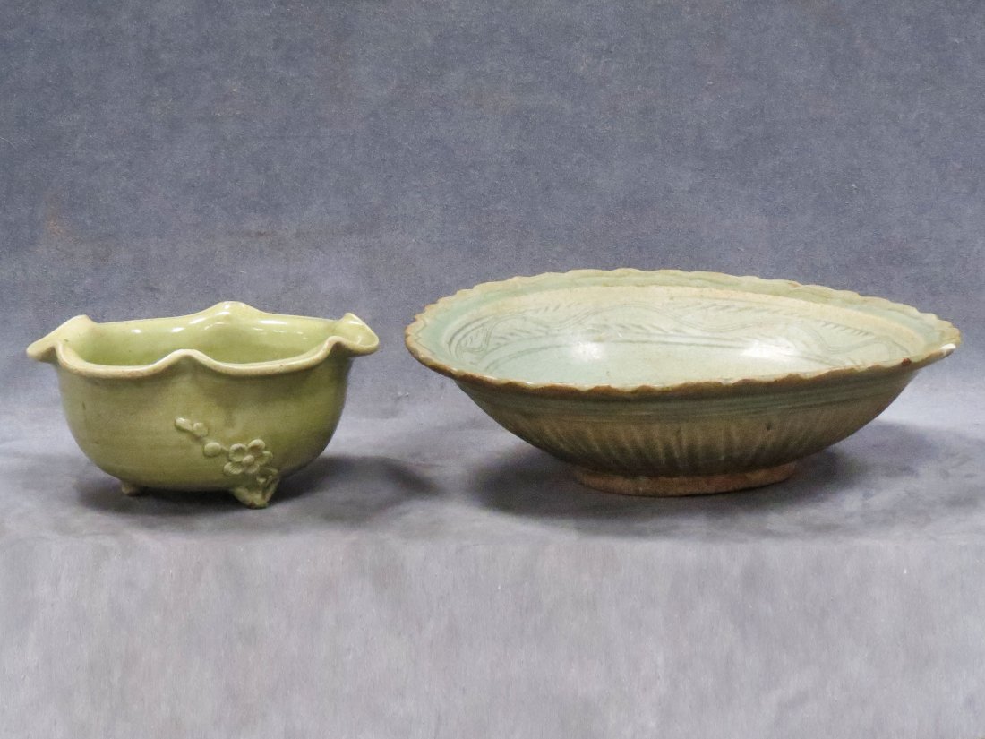 LOT (2) INCLUDING CHINESE CELADON: LOT (2) INCLUDING CHINESE CELADON FOOTED LOTUS-FORM EARTHENWARE BOWL WITH CHERRY BLOSSOMS, HEIGHT 4"; DIAMETER 7" AND DECORATED STONEWARE BOWL, HEIGHT 3"; DIAMETER 11"