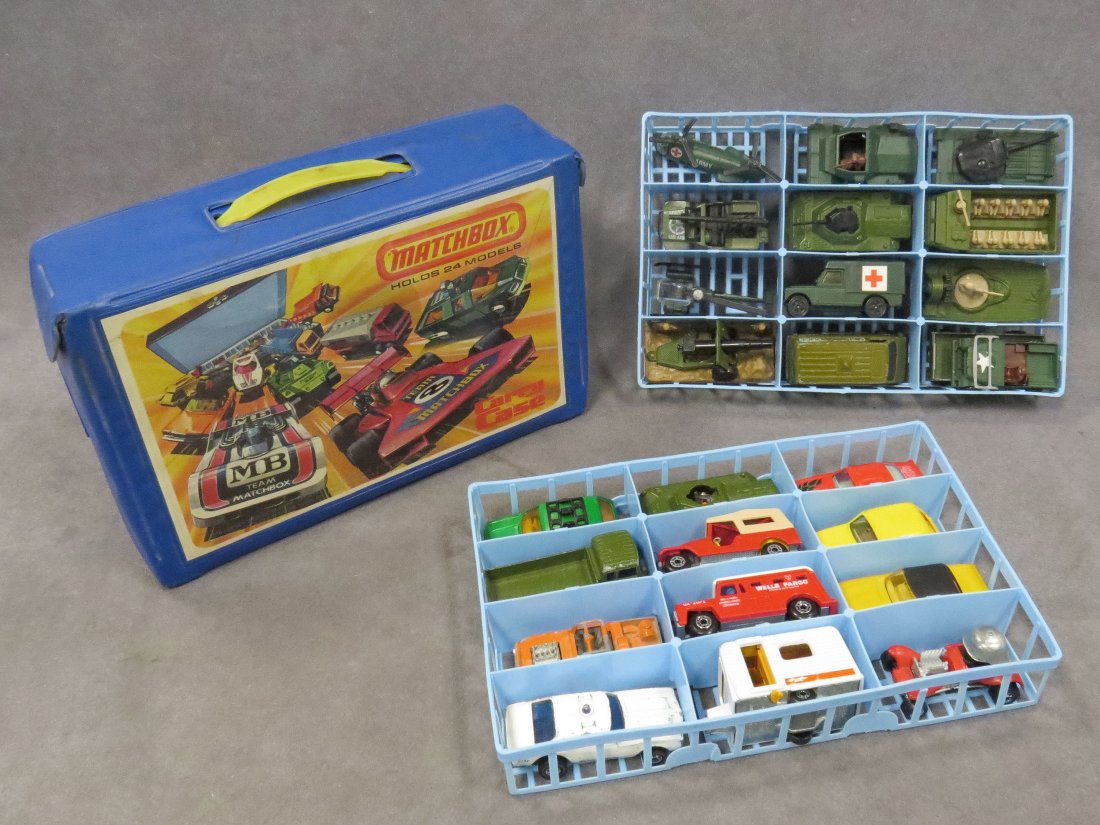 MATCHBOX CARRY CASE WITH (24) VEHICLES: MATCHBOX CARRY CASE WITH (24) VEHICLES INCLUDING MILITARY-CORGI, HOT WHEELS AND MATCHBOX
