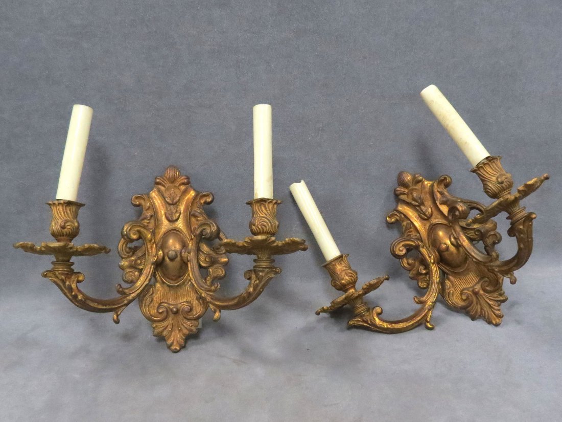 PAIR VINTAGE FRENCH STYLE GILT BRASS WALL SCONCES: PAIR VINTAGE FRENCH STYLE GILT BRASS WALL SCONCES