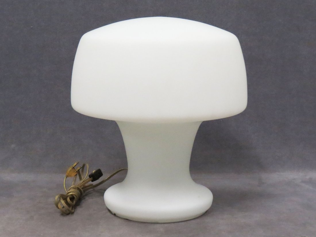 GINO VISTOSI INSPIRED MUSHROOM TABLE LAMP: GINO VISTOSI INSPIRED MURANO GLASS MUSHROOM TABLE LAMP. HEIGHT 15"