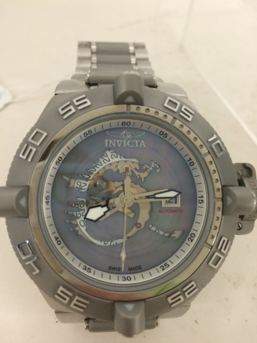 INVICTA STAINLESS SUBAQUA NOMA IV, MODEL 0411, 26-JEWEL: INVICTA STAINLESS SUBAQUA NOMA IV, MODEL 0411, 26-JEWEL AUTOMATIC WRISTWATCH WITH MOTHER-OF-PEARL DRAGON FACE (52MM)
