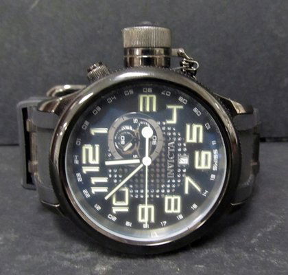 INVICTA STAINLESS RUSSIAN DIVER QUINOTAUR WATCH: INVICTA STAINLESS RUSSIAN DIVER QUINOTAUR, MODEL 5861, QUARTZ WRISTWATCH WITH RUBBER BAND (52MM)