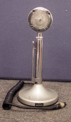 VINTAGE "ASTATIC" CHROME TABLE MICROPHONE. HEIGHT 12": VINTAGE "ASTATIC" CHROME TABLE MICROPHONE. HEIGHT 12" (WITH PAPERS)