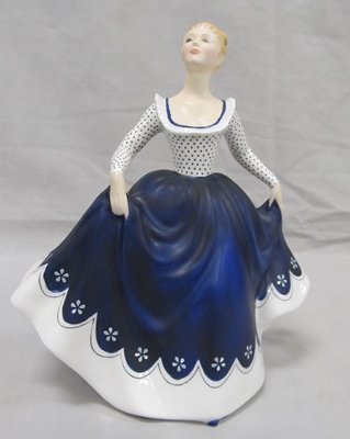 ROYAL DOULTON DECORATED PORCELAIN FIGURE, "LISA": ROYAL DOULTON DECORATED PORCELAIN FIGURE, "LISA", 1968. HEIGHT 7 1/2"