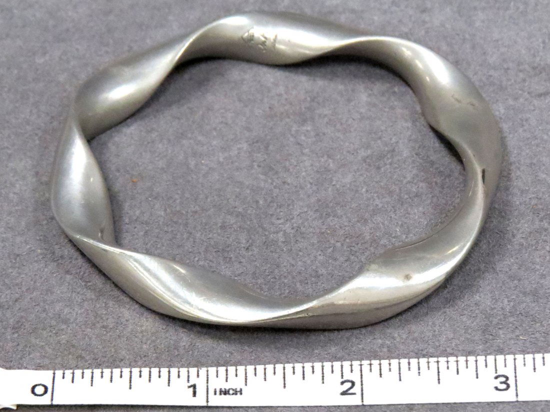 JUST ANDERSEN/DANMARK PEWTER TWIST BANGLE, SIGNED: JUST ANDERSEN/DANMARK PEWTER TWIST BANGLE, SIGNED. OPENING/2 1/2"