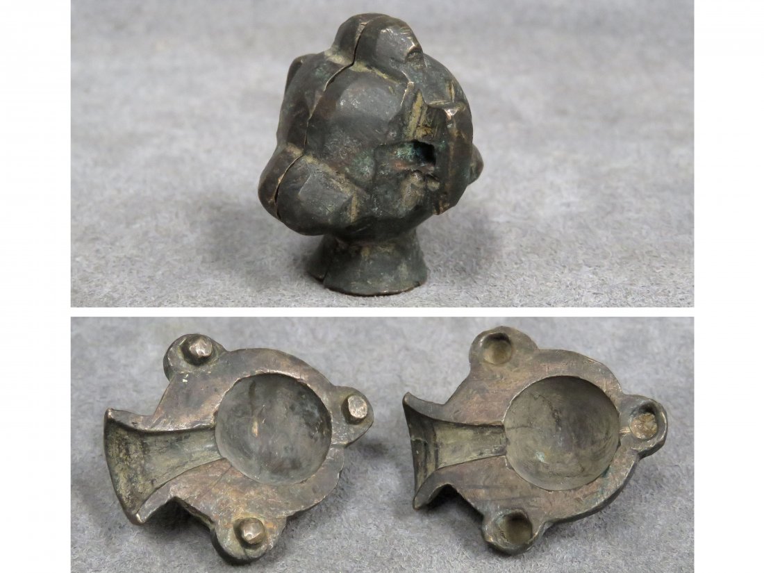 MIDDLE EASTERN BRONZE MUSKET BALL MOLD: MIDDLE EASTERN BRONZE MUSKET BALL MOLD, 16/17TH CENTURY. HEIGHT 1 3/8"