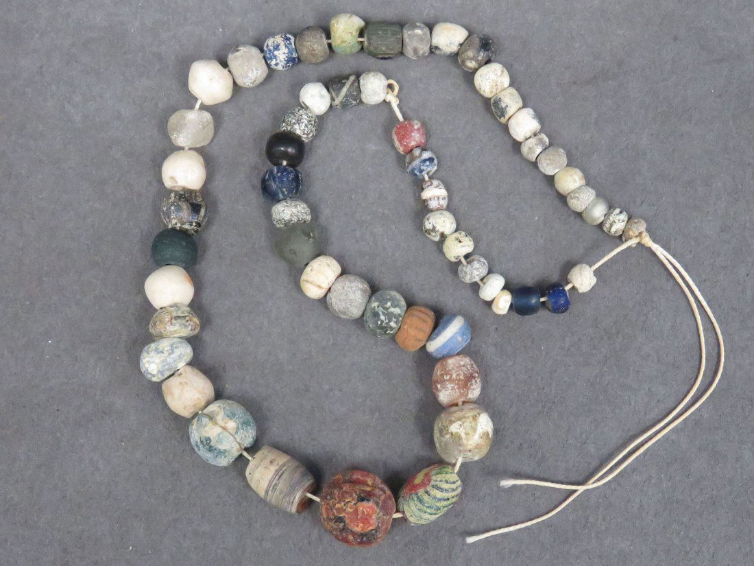 NEAR EASTERN/HOLY LAND STRAND OF CORE-FORMED BEADS: NEAR EASTERN/HOLY LAND STRAND OF CORE-FORMED BEADS INCLUDING STONE, AGATE, CARNELIAN, ETC