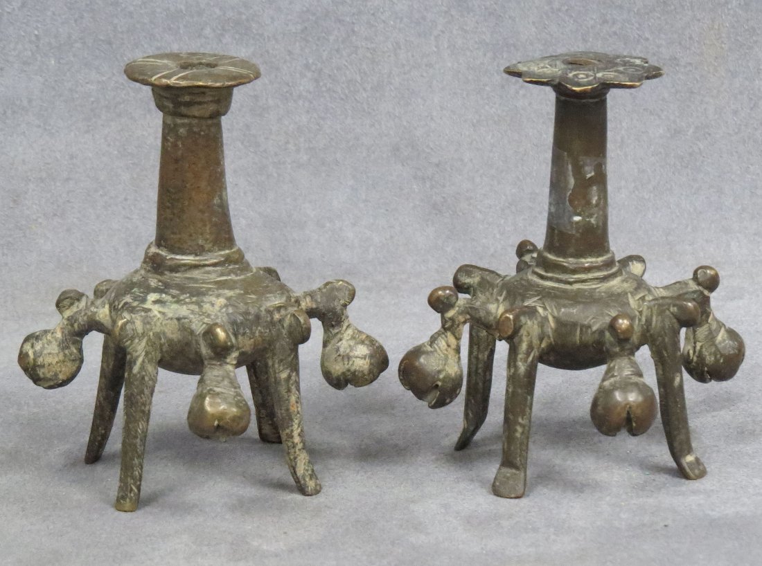 LOT (2) ISLAMIC/SELJUK BRONZE KOHLS: LOT (2) ISLAMIC/SELJUK BRONZE KOHLS, C.1000-1500 AD. HEIGHT 4"
