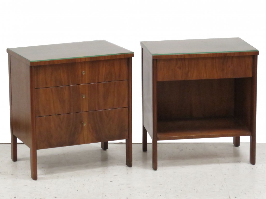 LOT (2) JOHN WIDDICOMB BED SIDE CHESTS (1 of 5)