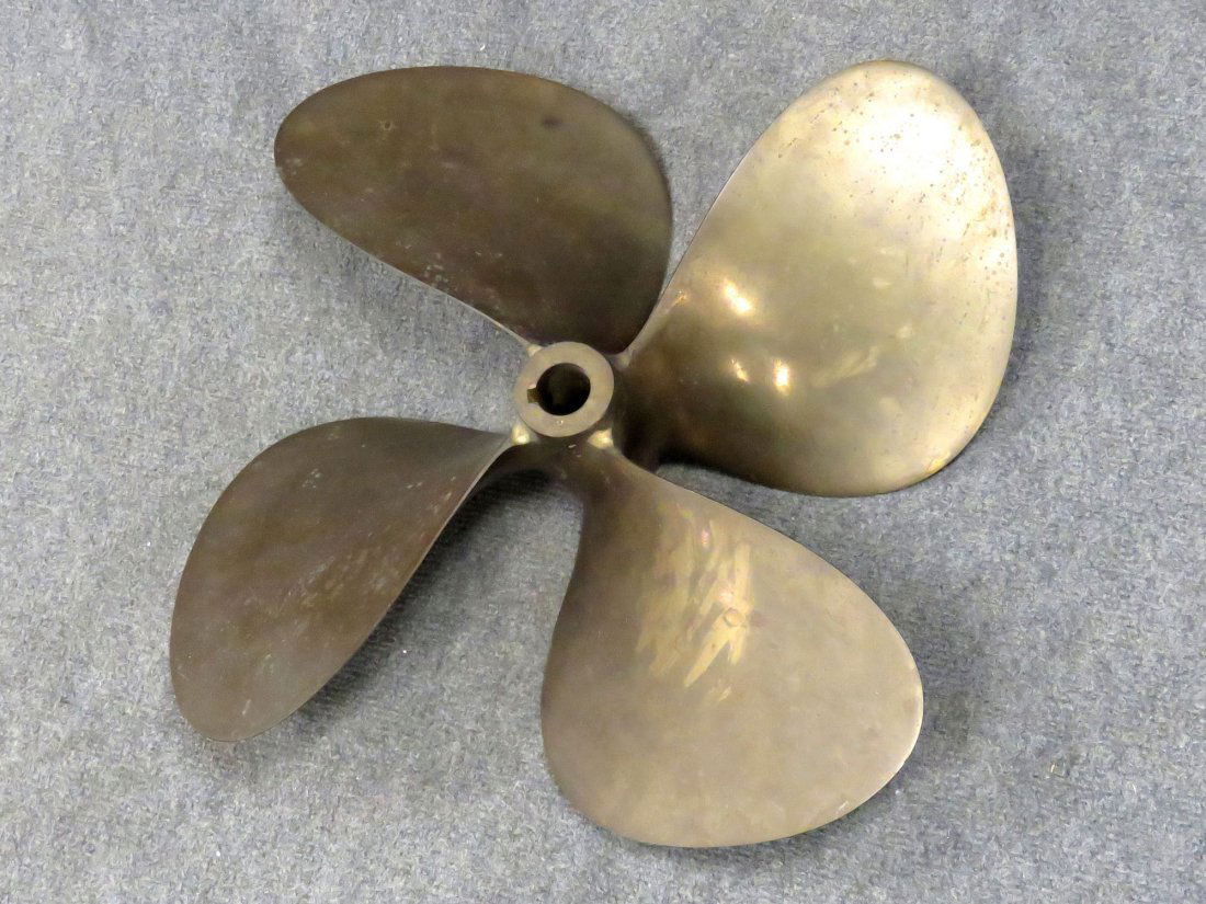 VINTAGE BRONZE CHRIS CRAFT PROPELLER (1 of 5)