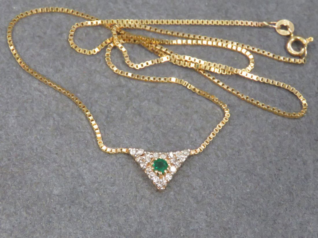 14K YELLOW GOLD, DIAMOND AND EMERALD NECKLACE (1 of 1)