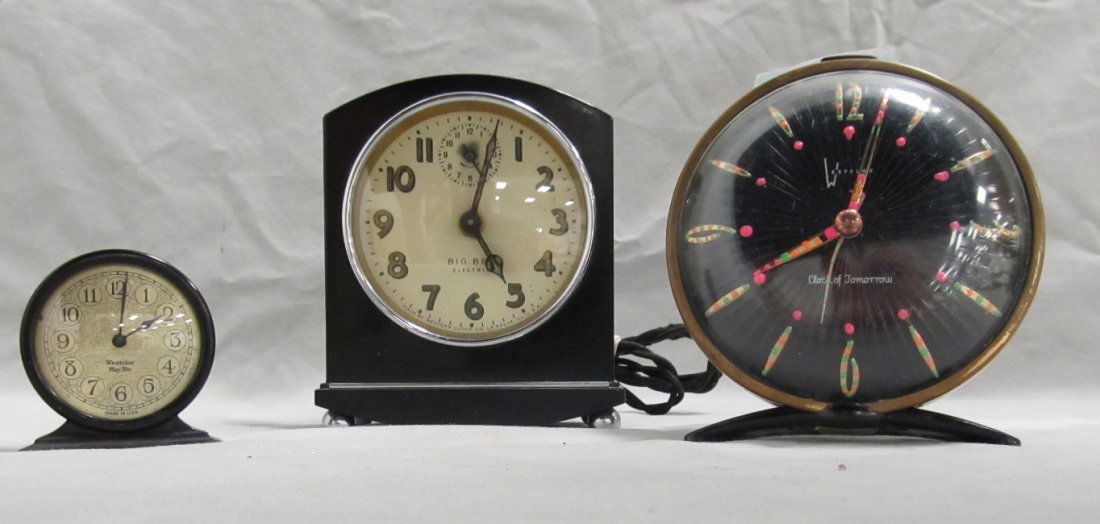LOT (3) VINTAGE WESTCLOX CLOCKS INCLUDING CLOCK (1 of 2)